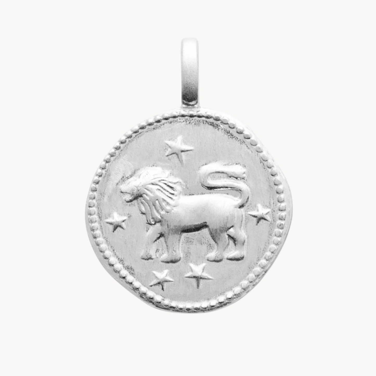 Pendentif Lion : Éclat de Noblesse